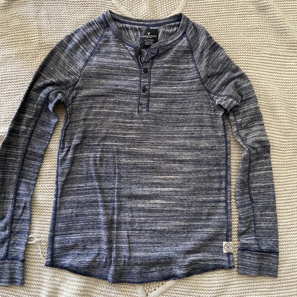 American Eagle navy and white Henley